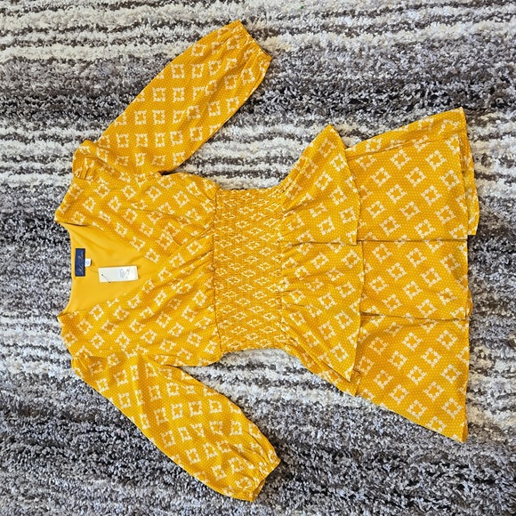 Francescas Blue Rain Gold Smocked Puff Sleeve Mini Dress size Medium - Picture 2 of 5